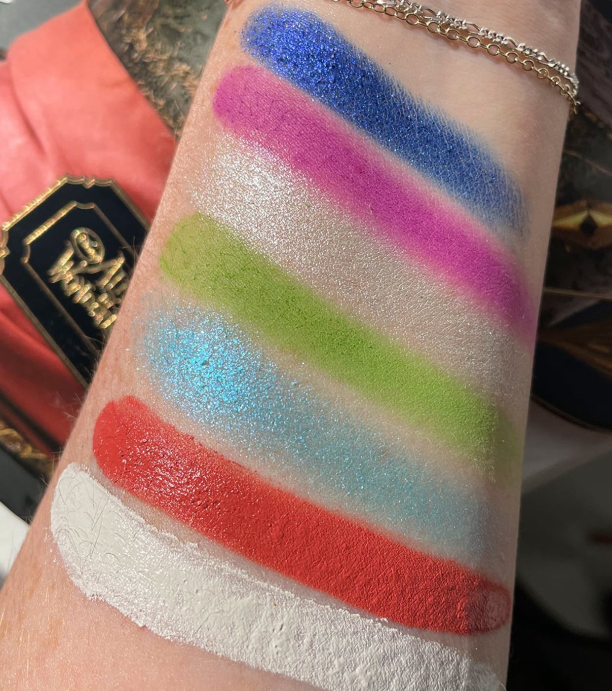 Revolution - *Alice in Wonderland* - Mad Hatter Palette di ombretti