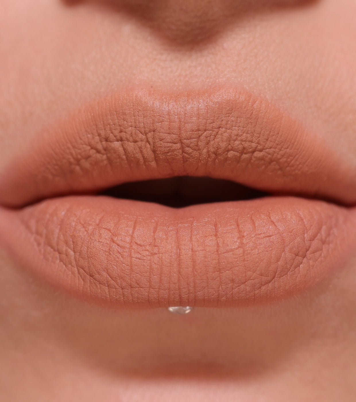 Revolution - Rossetto liquido opaco Air Blur - Natural