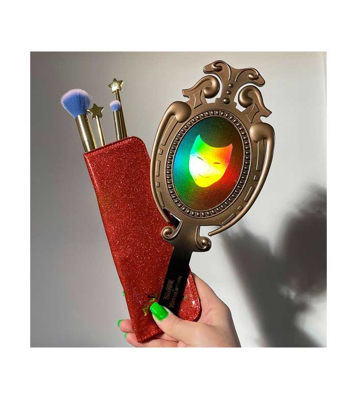 I Heart Revolution - *I Heart Revolution x Shrek* - Set di pennelli Fairy Godmother Magic Wand