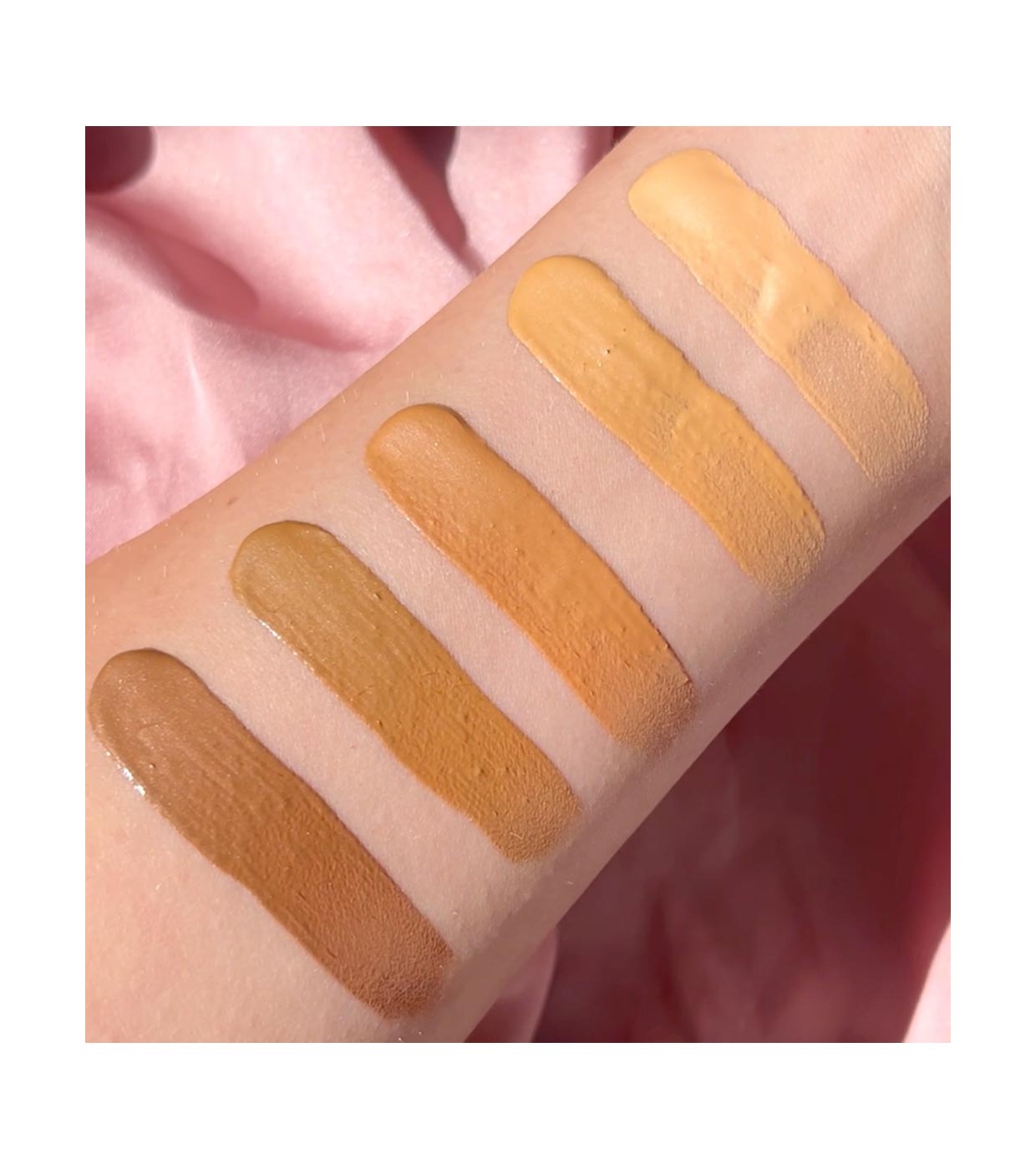 Revolution - Fondotinta multiuso Bright Light Face Glow - Lustre Medium Light