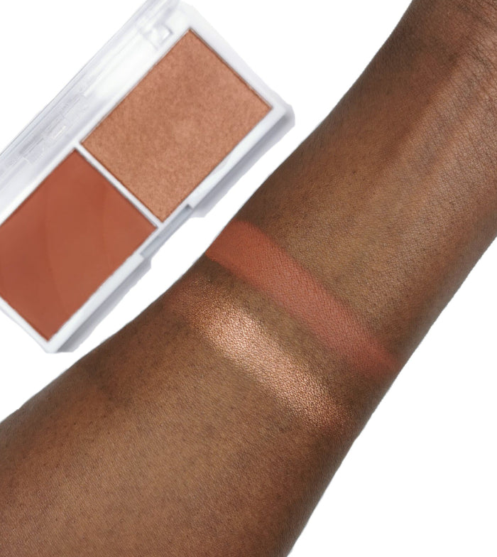 Revolution Relove - Duo blush e illuminante Colour Play Blushed - Baby