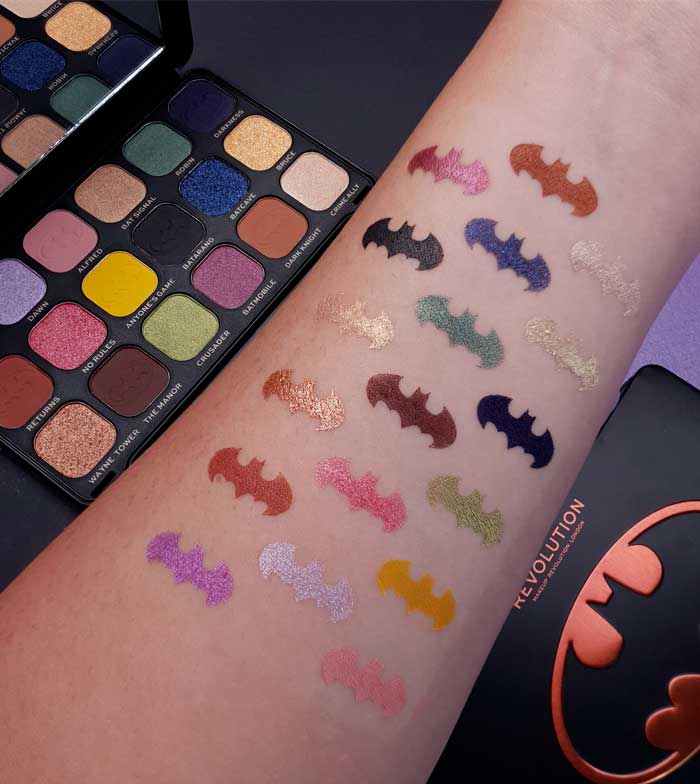 Revolution - *Revolution X DC Batman* - Palette di ombretti Forever Flawless - This city need me forever